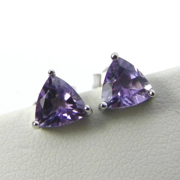 NEW 1.40 ctw Amethyst Trillion Silver Earrings - Picture 1 of 4